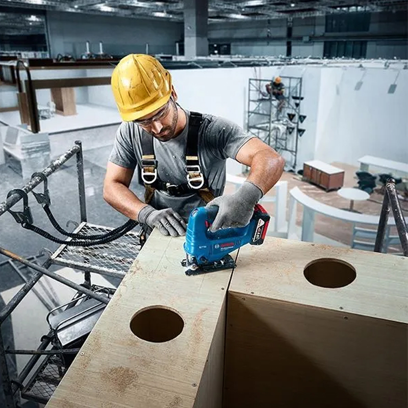 Bosch GST 183-LI Professional  - огляд і ціна Woodworking Electric Saw